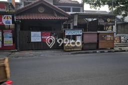 Ready to Use! Premium House LT 202m2 Desain Elegan di BSD Ready to Use! Premium House LT 202m2 Desain Elegan di BSD