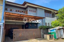 Hunian Elit LB 600m2 Siap Pakai Desain Elegan di Turangga, Bandung Hunian Elit LB 600m2 Siap Pakai Desain Elegan di Turangga, Bandung