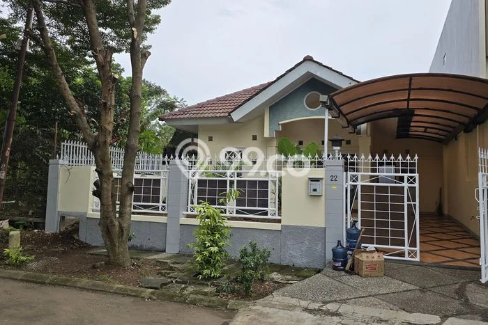 Sewa Rumah Harga Terjangkau di BSD Kencana Loka Tangerang Punya 3 Kamar Tidur Sewa Rumah Harga Terjangkau di BSD Kencana Loka Tangerang Punya 3 Kamar Tidur