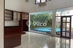 Rumah Mewah LB 825m2 Siap Huni Desain Elegan di Pondok Indah, Jakarta Selatan Rumah Mewah LB 825m2 Siap Huni Desain Elegan di Pondok Indah, Jakarta Selatan