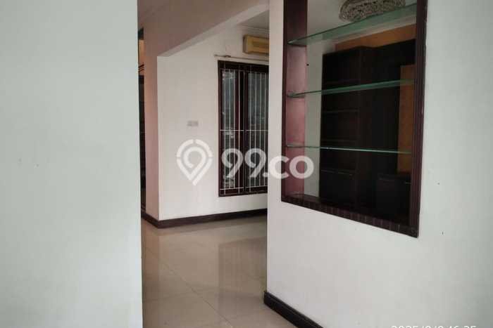 Ready to Use! Luxury House LT 190m2 Desain Elegan di Bintaro Ready to Use! Luxury House LT 190m2 Desain Elegan di Bintaro