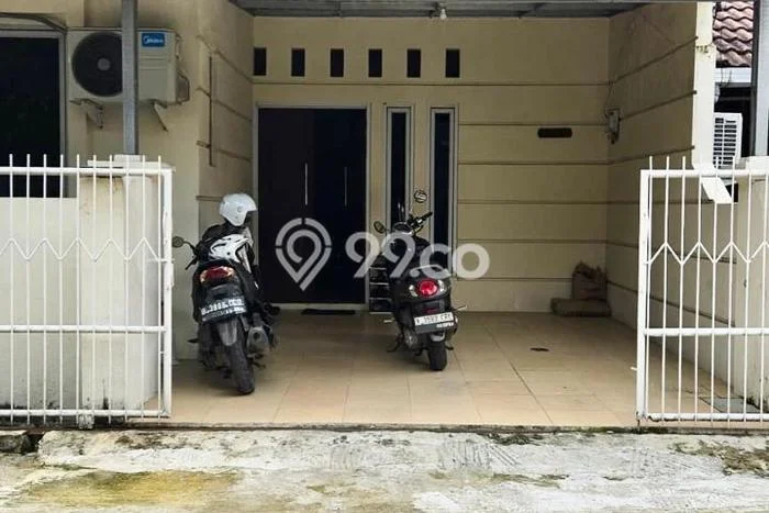 For Sale Hunian Rumah Terawat 2 KT di Taman Royal, Tangerang For Sale Hunian Rumah Terawat 2 KT di Taman Royal, Tangerang