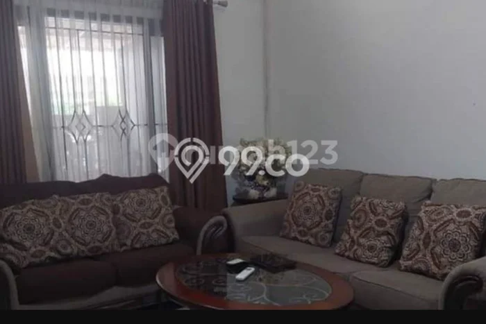 For Sale! Luxury House LT 126m2 Desain Elegan di Bendungan Hilir For Sale! Luxury House LT 126m2 Desain Elegan di Bendungan Hilir