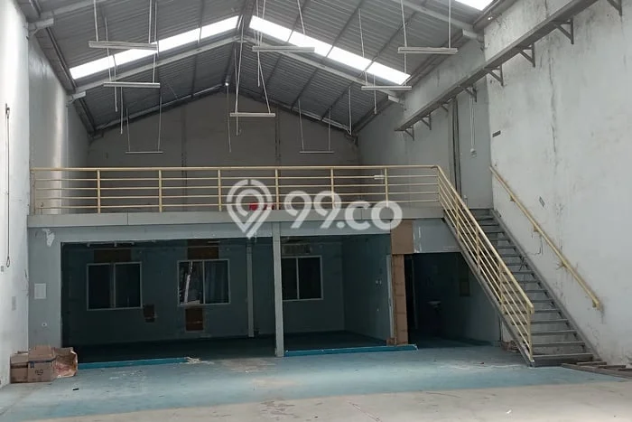 Unit Gudang disewakan di Sawangan Depok dengan LT 414m2 / LB 350m2 Unit Gudang disewakan di Sawangan Depok dengan LT 414m2 / LB 350m2