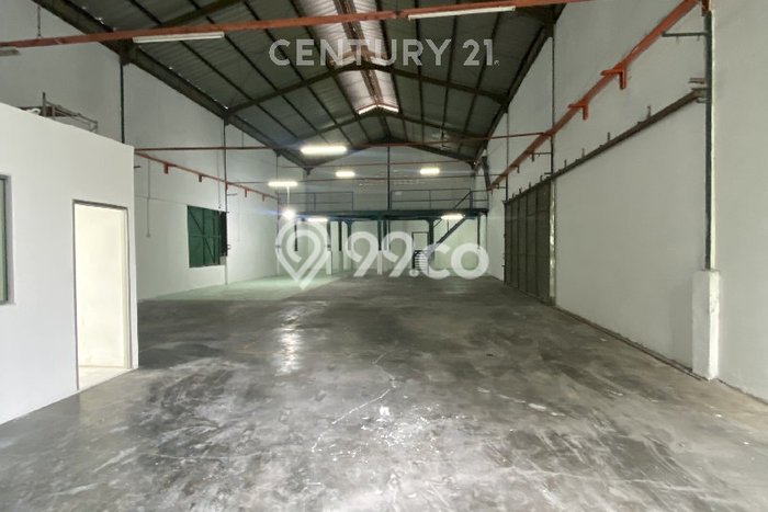 Gudang disewakan di Bakti Jaya Tangerang dengan luas bangunan 360m2 Gudang disewakan di Bakti Jaya Tangerang dengan luas bangunan 360m2