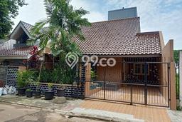 Jual Rumah Luas Elegan Dengan View Eksklusif di BSD City, Tangerang Jual Rumah Luas Elegan Dengan View Eksklusif di BSD City, Tangerang