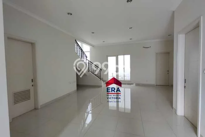 Rumah Kontrakan Tangerang LT 180m2 LB 200m2 Kawasan Gading Serpong Rumah Kontrakan Tangerang LT 180m2 LB 200m2 Kawasan Gading Serpong