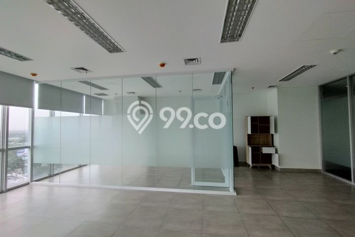 Kantor Dijual di Tangerang LT 70m2 & LB 70m2 Lokasi Terbaik! Kantor Dijual di Tangerang LT 70m2 & LB 70m2 Lokasi Terbaik!