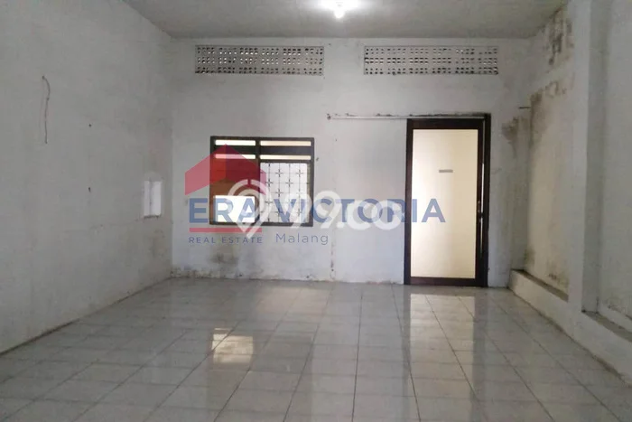 Gudang Disewakan Kawasan Singosari, Luas 543m2m², Area Strategis Gudang Disewakan Kawasan Singosari, Luas 543m2m², Area Strategis