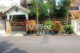 Rumah Premium LT 238m2m² / LB 280m2m² di Kompleks Perumahan Lowokwaru, Malang Rumah Premium LT 238m2m² / LB 280m2m² di Kompleks Perumahan Lowokwaru, Malang