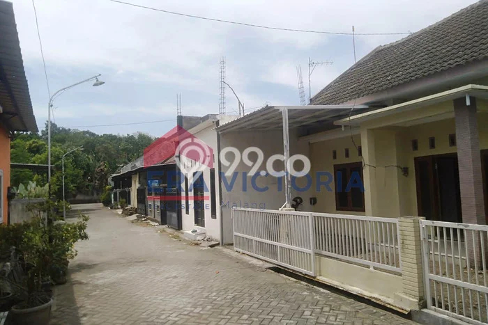 Hunian Strategis 3 KT LB 54m2 Kondisi Bagus di Kediri Hunian Strategis 3 KT LB 54m2 Kondisi Bagus di Kediri
