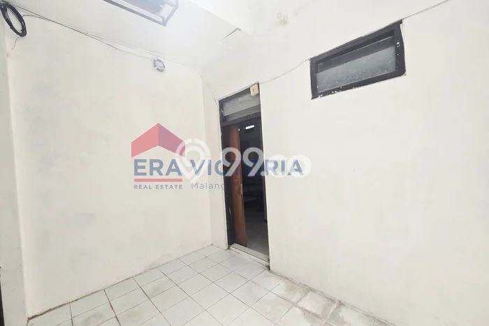 PILIHAN TEPAT! Rumah kawasan , 2 KM, Dekat Mall, LT 176m2m² Bangunan 140m2m² PILIHAN TEPAT! Rumah kawasan , 2 KM, Dekat Mall, LT 176m2m² Bangunan 140m2m²