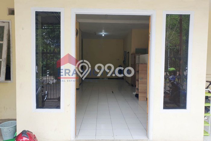 Rumah Strategis Modern Lb 140m2 di Pakis, Malang Rumah Strategis Modern Lb 140m2 di Pakis, Malang