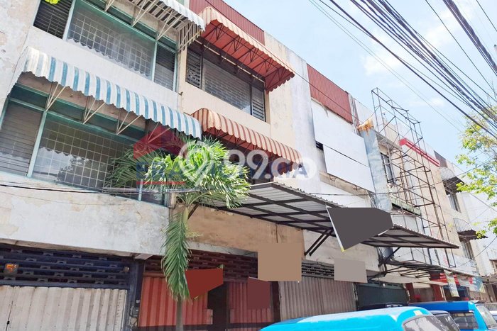Ruko untuk disewa di Blimbing punya LT 118m2 & LB 295m2 harga sewa kompetitif Ruko untuk disewa di Blimbing punya LT 118m2 & LB 295m2 harga sewa kompetitif