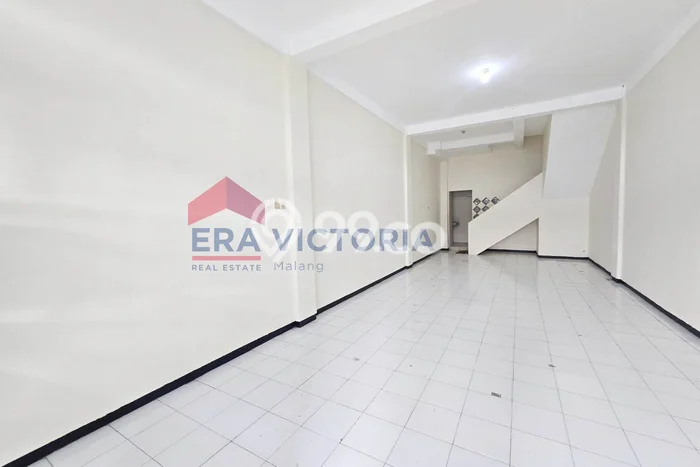 LOKASI STRATEGIS! Ruko Kawasan , Luas 120m2m², Area Berkembang, Siap Bisnis LOKASI STRATEGIS! Ruko Kawasan , Luas 120m2m², Area Berkembang, Siap Bisnis