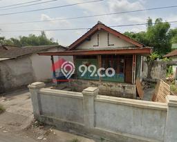 Kesempatan Emas Memiliki Rumah LT 460m2m² / LB 70m2m² di Pusat Kota , Kediri Kesempatan Emas Memiliki Rumah LT 460m2m² / LB 70m2m² di Pusat Kota , Kediri