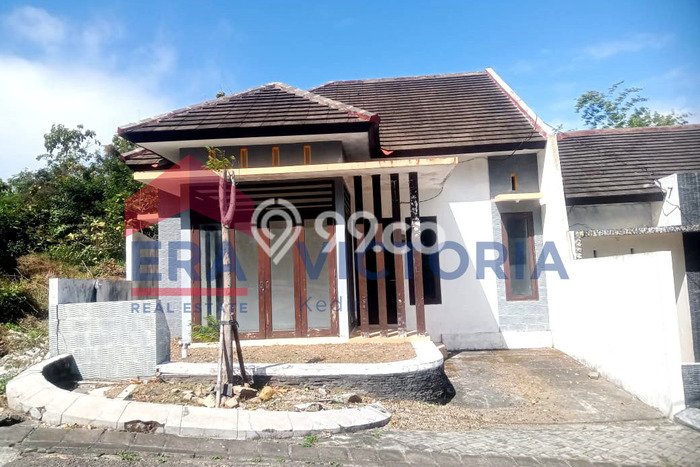 Rumah 2 Kamar Tidur Desain Minimalis di Kawasan Elite Semen, Kediri Rumah 2 Kamar Tidur Desain Minimalis di Kawasan Elite Semen, Kediri