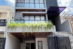 Hunian Mewah Dijual LT 111m2 di Cilandak, Jakarta Selatan Hunian Mewah Dijual LT 111m2 di Cilandak, Jakarta Selatan