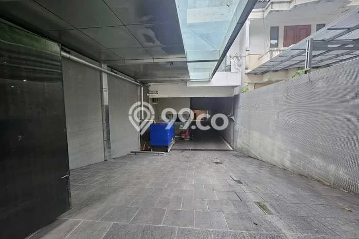 Kost Dijual Lokasi Kebayoran Baru, Jakarta Selatan, 5 KT, 5 KM, 500m2 Kost Dijual Lokasi Kebayoran Baru, Jakarta Selatan, 5 KT, 5 KM, 500m2