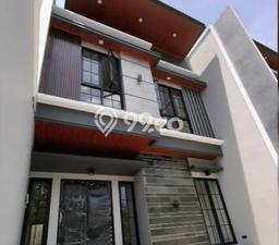 For Sale Rumah 3 Kamar Lokasi Strategis Nyaman dan Strategis di Sukolilo For Sale Rumah 3 Kamar Lokasi Strategis Nyaman dan Strategis di Sukolilo