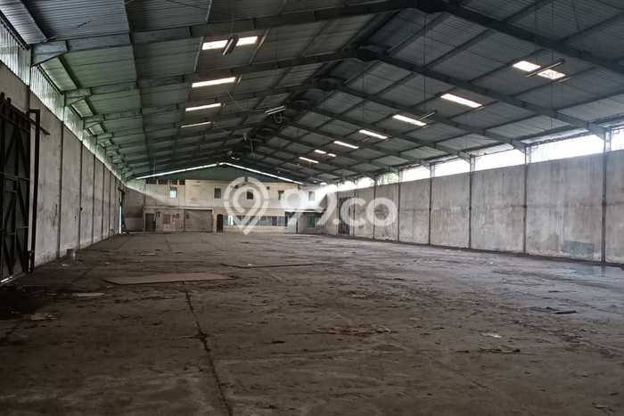 Gudang Dijual di Surabaya LT 10200m2 & LB 6000m2 Lokasi Terbaik! Gudang Dijual di Surabaya LT 10200m2 & LB 6000m2 Lokasi Terbaik!