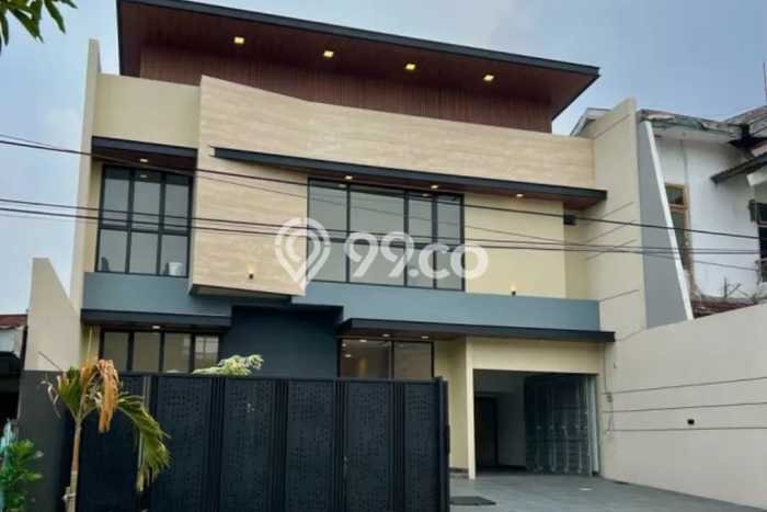 Rumah Mewah LB 300m2 Siap Pakai Desain Elegan di Kertajaya, Surabaya Rumah Mewah LB 300m2 Siap Pakai Desain Elegan di Kertajaya, Surabaya