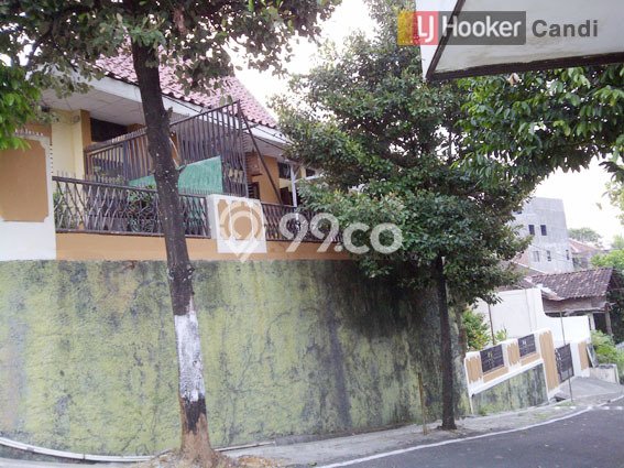 Rumah Luas Asri 4 KT Siap Huni di Sri Rejeki Semarang Rumah Luas Asri 4 KT Siap Huni di Sri Rejeki Semarang