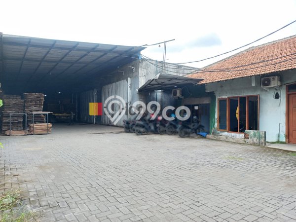 Lokasi Strategis! Dijual Gudang Bisnis di Pedurungan, Semarang Kondisi Baik Lokasi Strategis! Dijual Gudang Bisnis di Pedurungan, Semarang Kondisi Baik