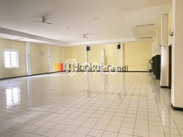 Untuk Dijual Komersial di Banyumanik, Semarang Harga Penawaran Spesial Untuk Dijual Komersial di Banyumanik, Semarang Harga Penawaran Spesial