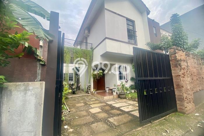 For Sale Hunian Rumah Terawat 4 Kamar di Pondok Pucung, Tangerang For Sale Hunian Rumah Terawat 4 Kamar di Pondok Pucung, Tangerang