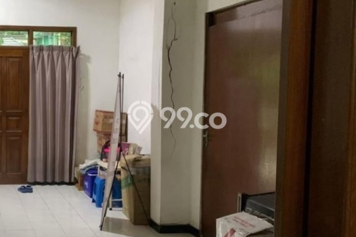 For Sale Rumah Mewah Exclusive di Genteng, Surabaya For Sale Rumah Mewah Exclusive di Genteng, Surabaya