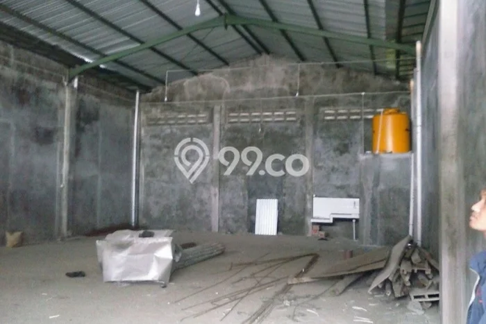 Unit Gudang Dijual di Surabaya LT 191m2 & LB 160m2 Unit Gudang Dijual di Surabaya LT 191m2 & LB 160m2