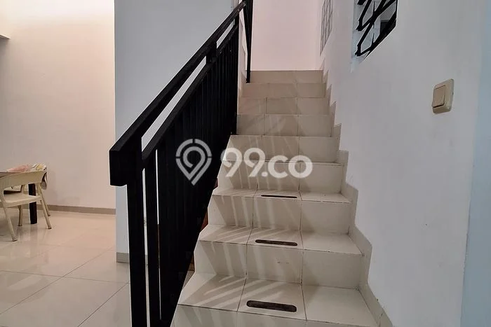 Disewakan Rumah Konsep Modern di Tebet Jakarta Selatan dengan 5 KT Disewakan Rumah Konsep Modern di Tebet Jakarta Selatan dengan 5 KT
