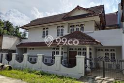 Rumah Luxury Modern Tanpa Renovasi di Pondok Kelapa Jakarta Timur Rumah Luxury Modern Tanpa Renovasi di Pondok Kelapa Jakarta Timur