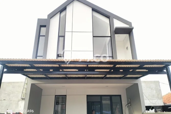 Jual Rumah Eksklusif 3 KT di Jatiwaringin, Bekasi Jual Rumah Eksklusif 3 KT di Jatiwaringin, Bekasi
