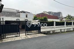 Rumah Luxury Modern Tanpa Renovasi di Simprug Jakarta Selatan Rumah Luxury Modern Tanpa Renovasi di Simprug Jakarta Selatan