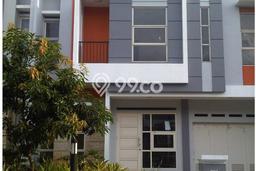 Rumah kawasan Gading Serpong, Tangerang, Luas 162m² Bangunan 220m² Rumah kawasan Gading Serpong, Tangerang, Luas 162m² Bangunan 220m²
