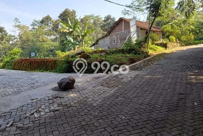 Lahan untuk Dijual Lokasi Gunung Pati, Semarang Luas 120m2 - Lahan untuk Dijual Lokasi Gunung Pati, Semarang Luas 120m2 -