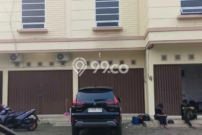 AREA KOMERSIAL! Ruko Kawasan Kranji, Luas 144m2m², Akses Raya AREA KOMERSIAL! Ruko Kawasan Kranji, Luas 144m2m², Akses Raya