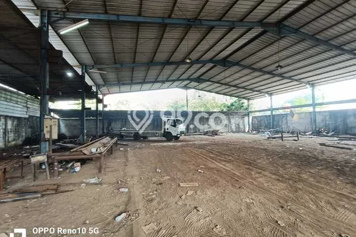Gudang di Setu, Luas 1200m2m², Pusat Bisnis, Posisi Strategis Gudang di Setu, Luas 1200m2m², Pusat Bisnis, Posisi Strategis