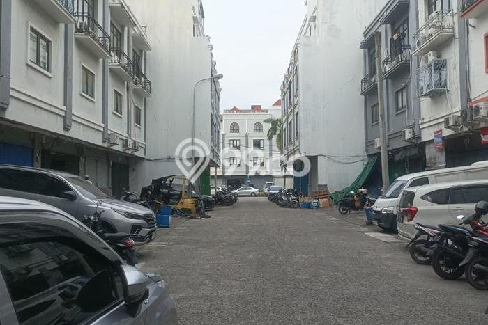 Dijual Ruko di Pantai Indah Kapuk, Jakarta Utara Harga Penawaran Spesial Dijual Ruko di Pantai Indah Kapuk, Jakarta Utara Harga Penawaran Spesial