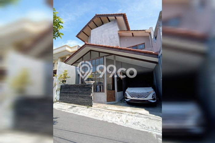 Rumah Luas Asri 3 KT Siap Pakai di Rawamangun Jakarta Timur Rumah Luas Asri 3 KT Siap Pakai di Rawamangun Jakarta Timur