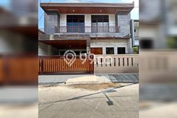 Ready to Use! Luxury House LT 130m2 Desain Elegan di Kayu Putih Ready to Use! Luxury House LT 130m2 Desain Elegan di Kayu Putih