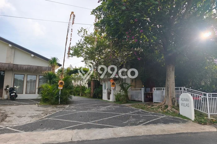 Hunian Terbaik! Vila Kawasan , Luas 200m2m², Area Nyaman dan aman Hunian Terbaik! Vila Kawasan , Luas 200m2m², Area Nyaman dan aman