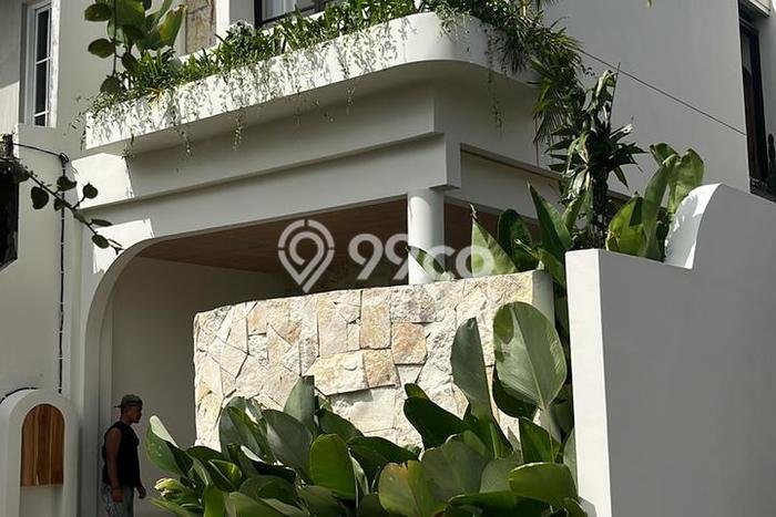 Rumah Luas Asri 3 KT Siap Pakai di Kutuh Badung Rumah Luas Asri 3 KT Siap Pakai di Kutuh Badung