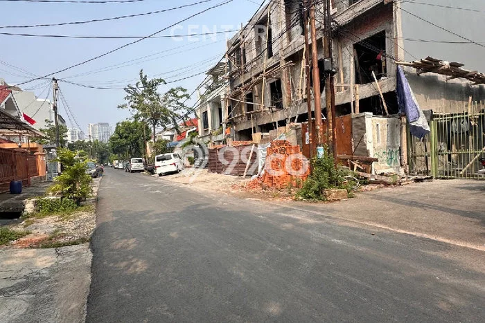 Ruko Dijual di Prime Area Jakarta Barat Luas 250m2 Ruko Dijual di Prime Area Jakarta Barat Luas 250m2