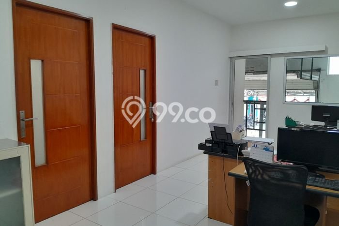 Jual Gudang Kawasan Premium di Daan Mogot, Luas 120m², Jalan Utama Jual Gudang Kawasan Premium di Daan Mogot, Luas 120m², Jalan Utama