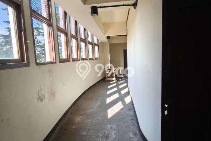 Unit Komersial disewakan di Regol Bandung dengan LT 600m2 / LB 600m2 Unit Komersial disewakan di Regol Bandung dengan LT 600m2 / LB 600m2