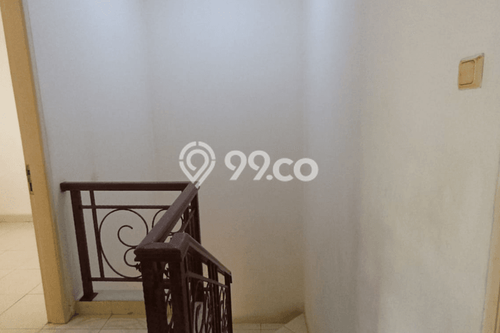 Jual Rumah Strategis Bagus Punya 4 KT di Cengkareng Jakarta Barat SHM Jual Rumah Strategis Bagus Punya 4 KT di Cengkareng Jakarta Barat SHM
