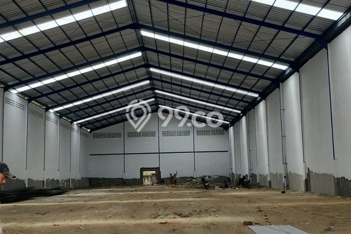 Disewakan Gudang di Kawasan Ramai Teluk Naga Luas 1800m2 Disewakan Gudang di Kawasan Ramai Teluk Naga Luas 1800m2